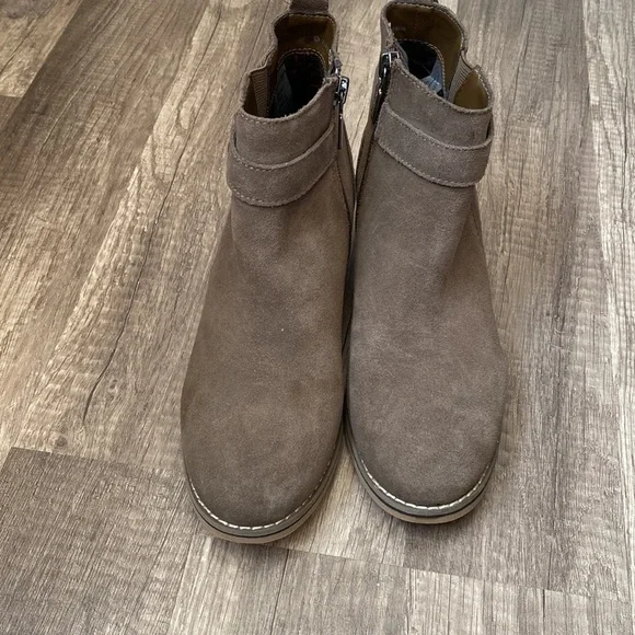 Blondo Ankle Bootie Waterproof Buckle Brown size 6.5 - Picture 11 of 11